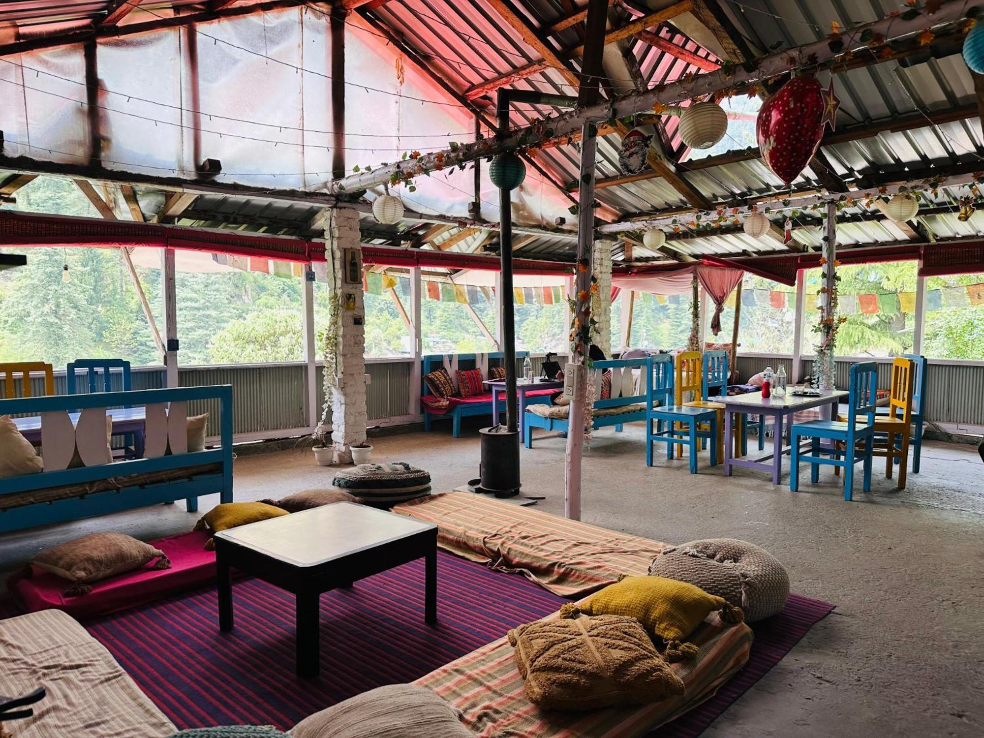 Hostel 360 Degree, Jibhi Exterior foto