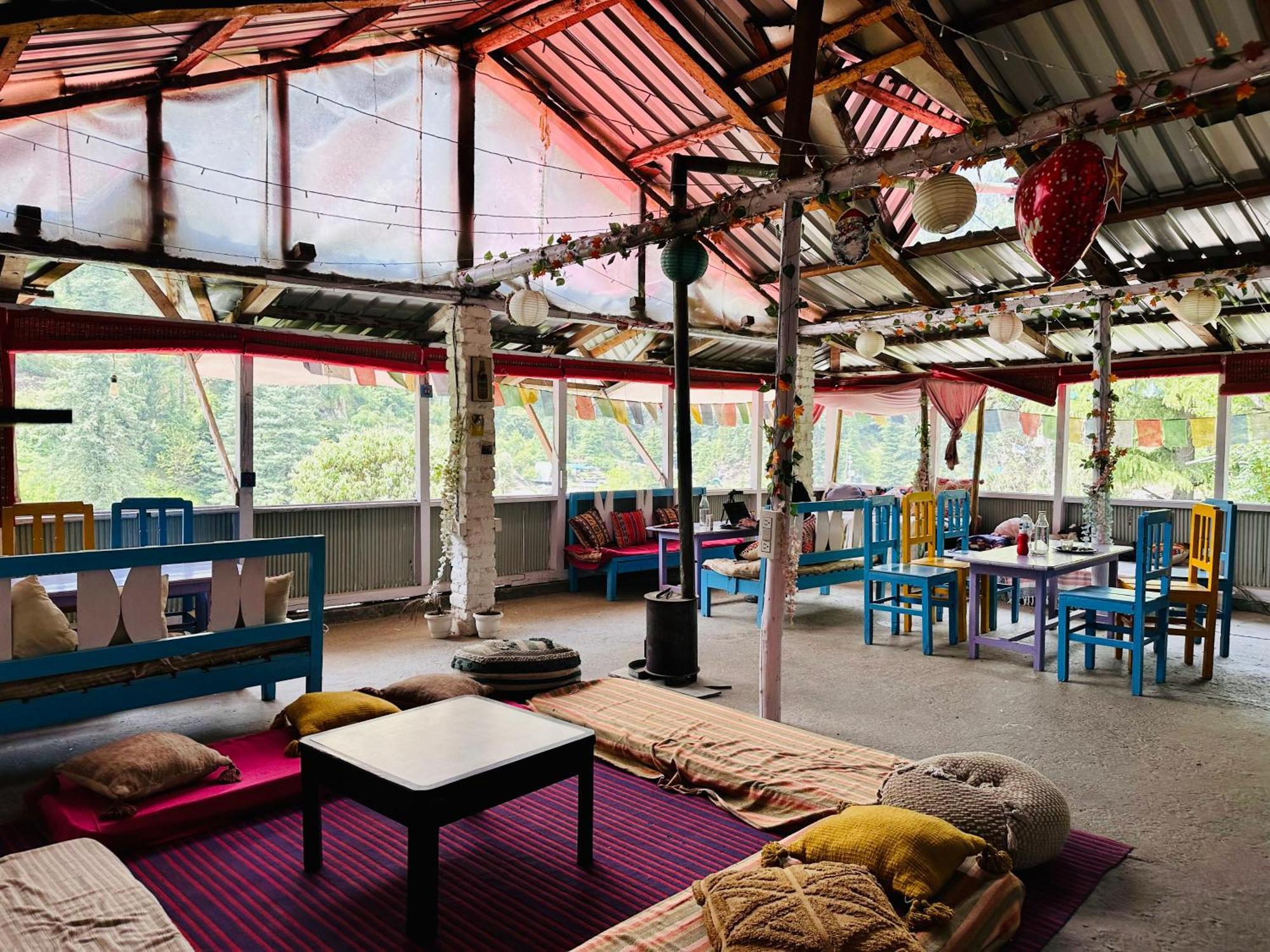 Hostel 360 Degree, Jibhi Exterior foto